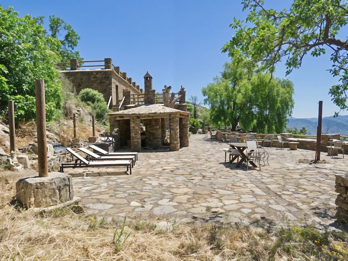 Image No.9-8 Bed Property for sale