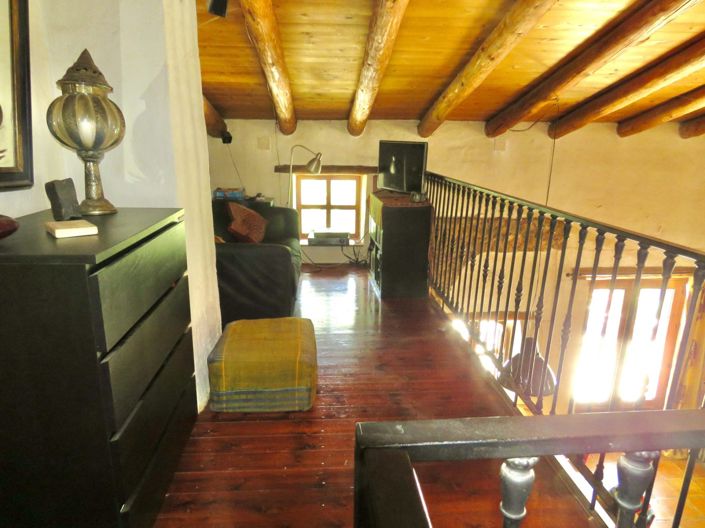 Image No.15-6 Bed Property for sale