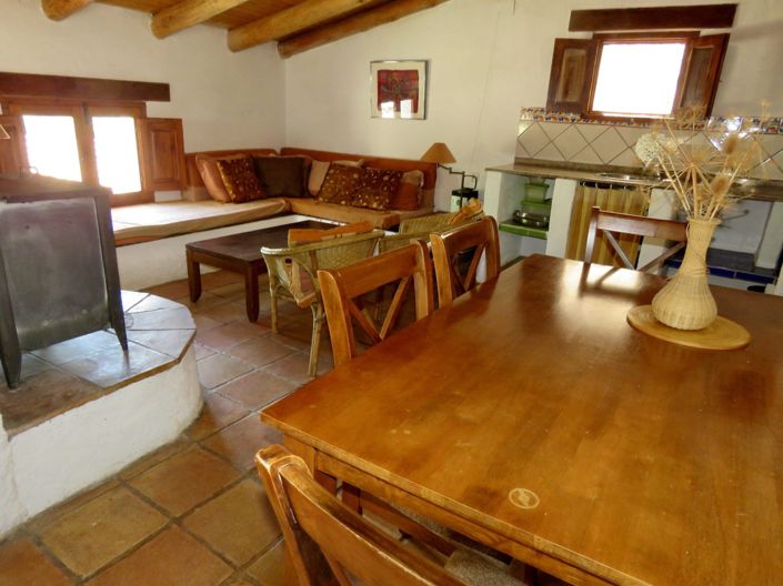 Image No.42-6 Bed Property for sale