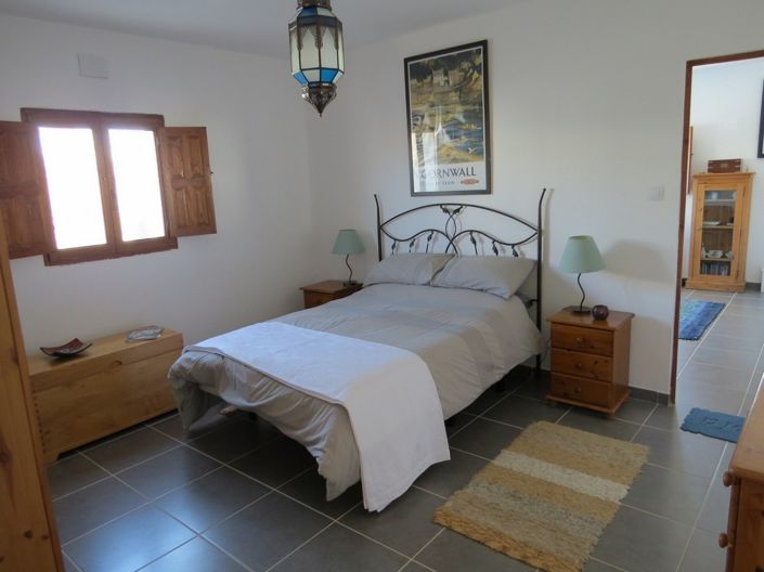 Image No.21-4 Bed Property for sale