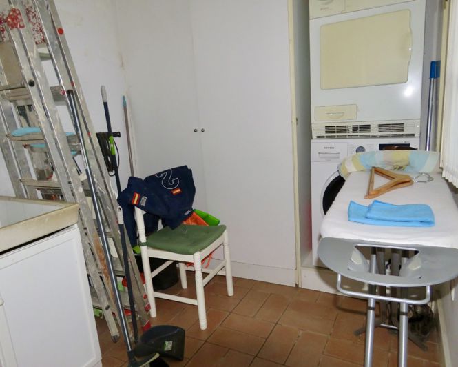 Image No.17-4 Bed Property for sale