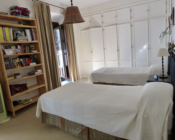 Image No.20-4 Bed Property for sale