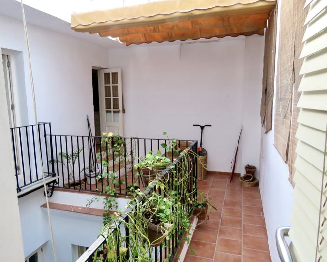 Image No.26-4 Bed Property for sale