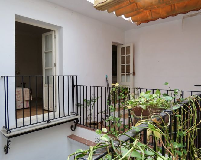 Image No.27-4 Bed Property for sale