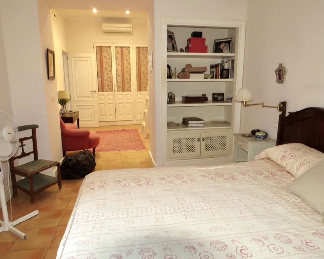 Image No.28-4 Bed Property for sale