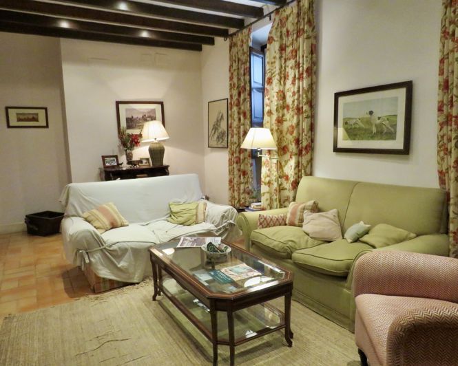 Image No.8-4 Bed Property for sale