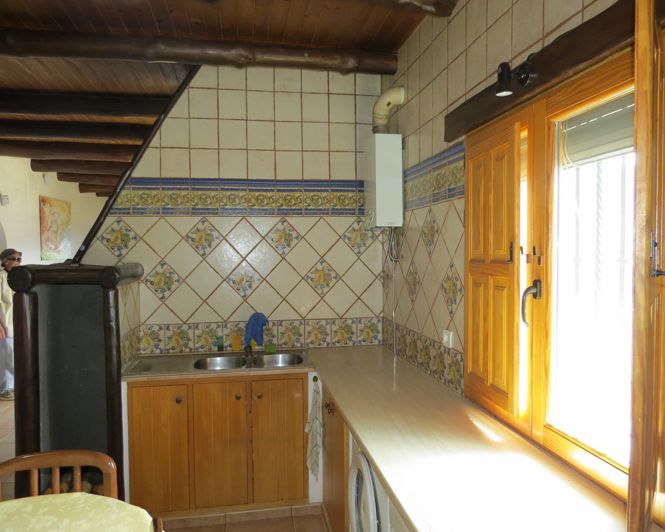 Image No.25-3 Bed Property for sale