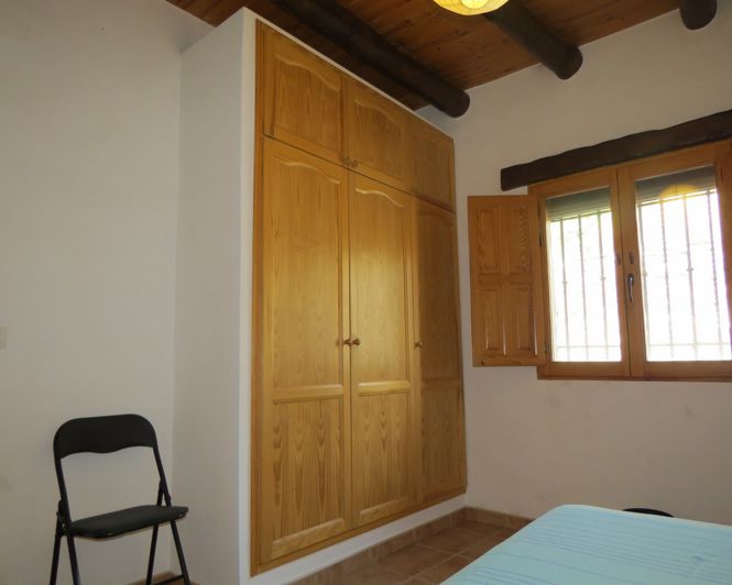 Image No.29-3 Bed Property for sale