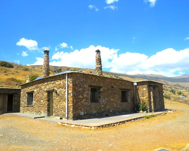 Image No.8-3 Bed Property for sale