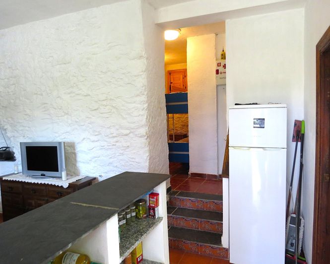 Image No.20-2 Bed Property for sale