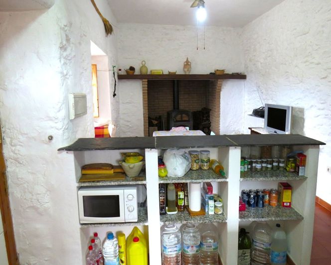 Image No.21-2 Bed Property for sale