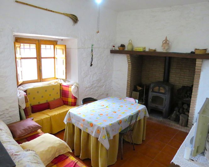 Image No.27-2 Bed Property for sale