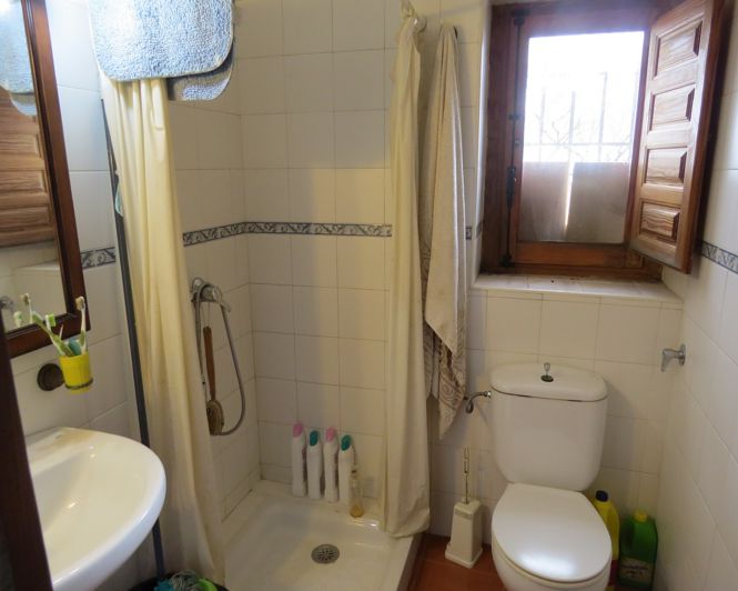 Image No.33-2 Bed Property for sale