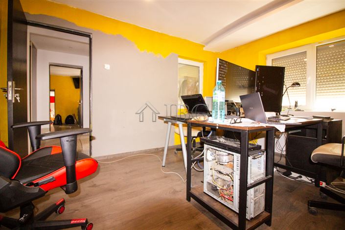 Image No.9-Maison de 4 chambres à vendre à Veliko Tarnovo