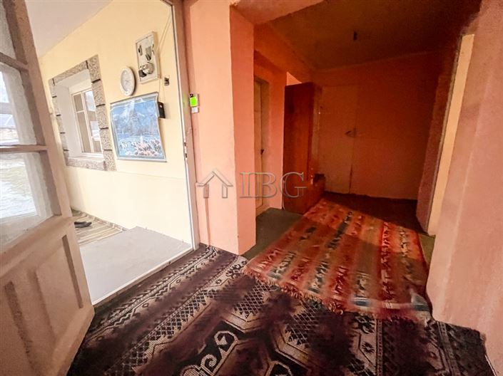 Image No.17-Maison de 4 chambres à vendre à Borovo