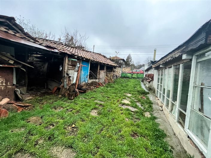 Image No.32-Maison de 4 chambres à vendre à Borovo