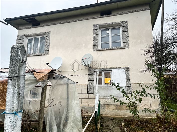 Image No.7-Maison de 4 chambres à vendre à Borovo