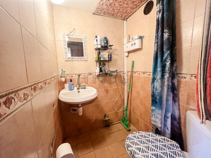 Image No.20-Maison de 7 chambres à vendre à Kubrat