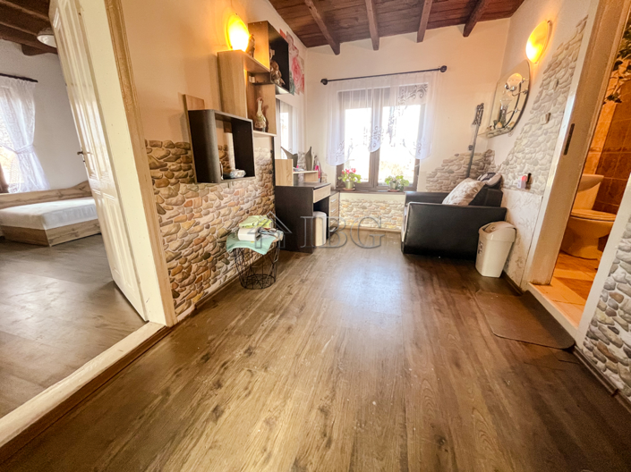 Image No.32-Maison de 7 chambres à vendre à Kubrat