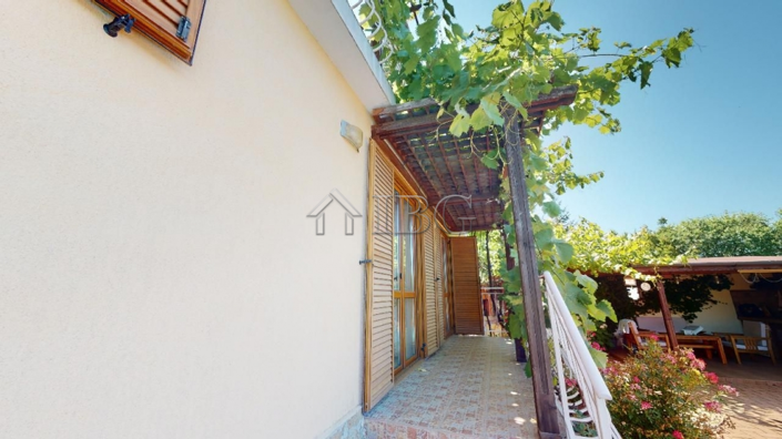 Image No.16-3 Bed House for sale