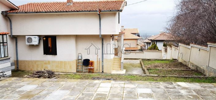 Image No.2-Maison de 3 chambres à vendre à Kosharitsa