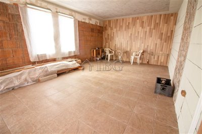 17068654592-bed-house-close-to-balchik-19
