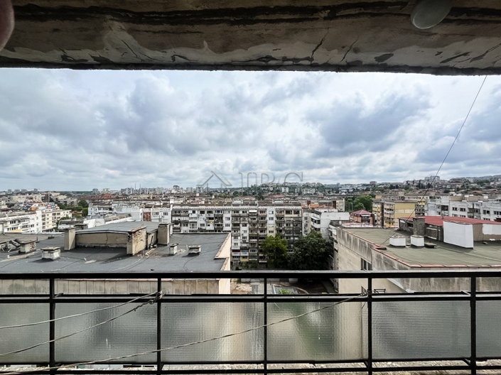 Image No.11-3 Bed Apartment for sale