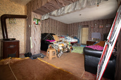 3-room-house-for-fully-renovation-near-dobric