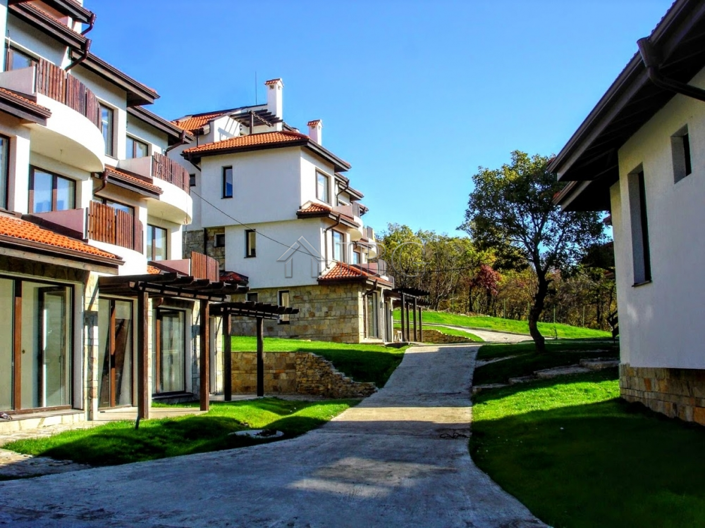 Image No.25-2 Bed Apartment for sale