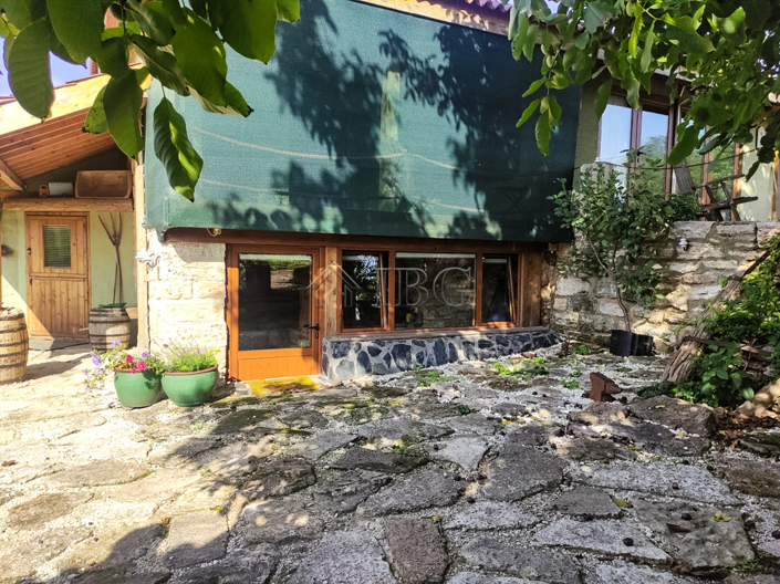 Image No.2-Maison de 3 chambres à vendre à General Toshevo