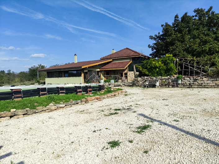 Image No.4-Maison de 3 chambres à vendre à General Toshevo