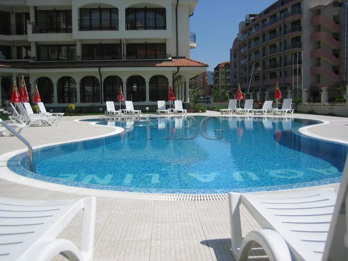 Image No.2-Appartement de 2 chambres à vendre à Burgas