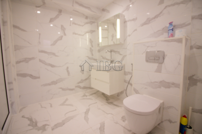 Image No.17-3 Bed House for sale