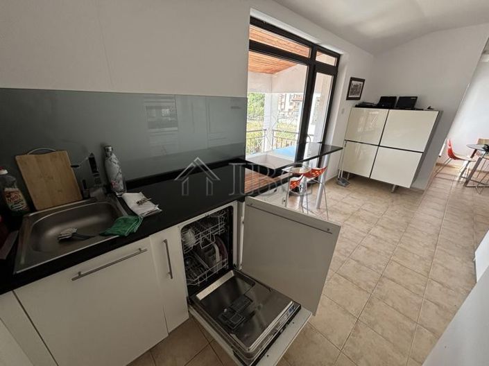 Image No.3-Appartement de 2 chambres à vendre à Burgas