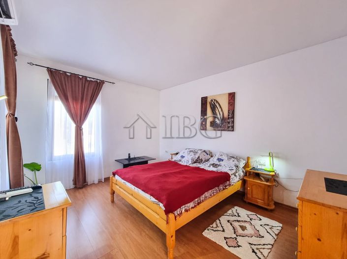 Image No.20-3 Bed House for sale