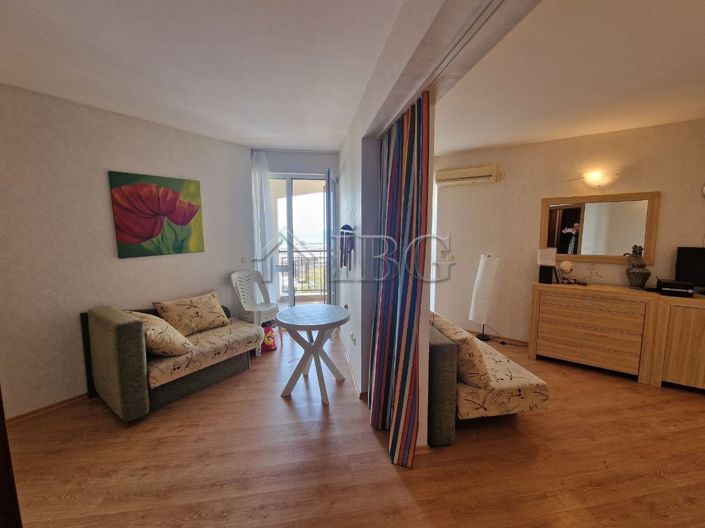 Image No.6-Apartment for sale