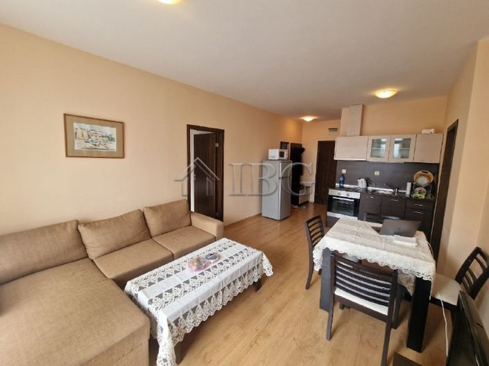 Image No.2-Appartement de 2 chambres à vendre à Burgas