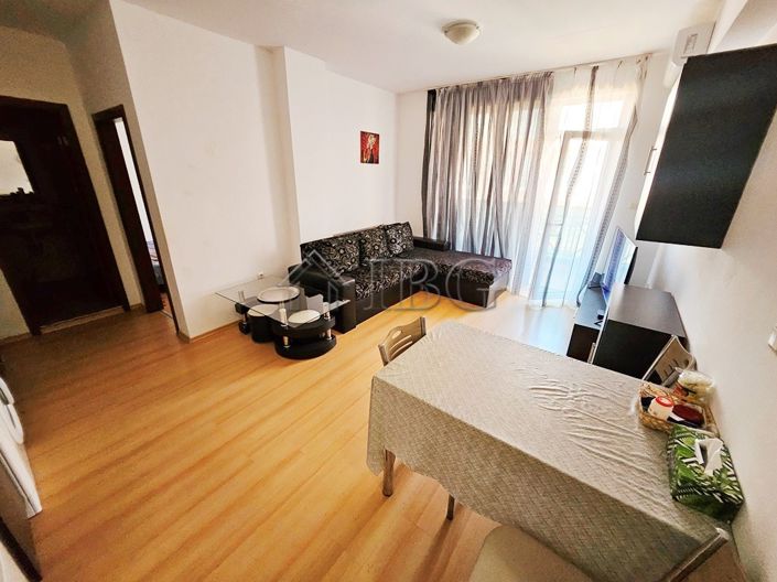 Image No.5-Appartement de 2 chambres à vendre à Burgas