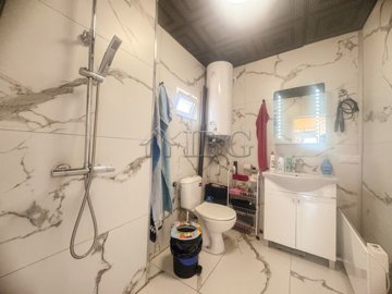 3-bed-house-big-garden-15-min-to-the-sea-3