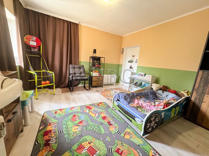 Image No.8-3 Bed House for sale