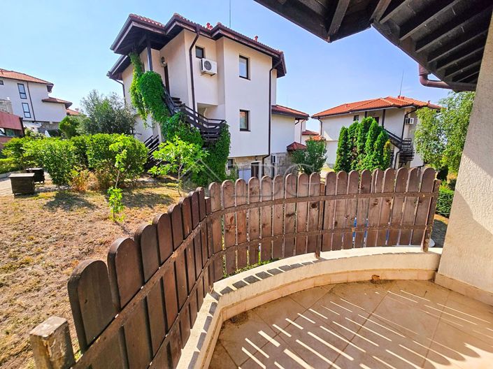 Image No.2-Appartement de 2 chambres à vendre à Burgas