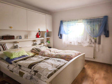 3-bedroom-renovated-house-near-dobrich-and-th