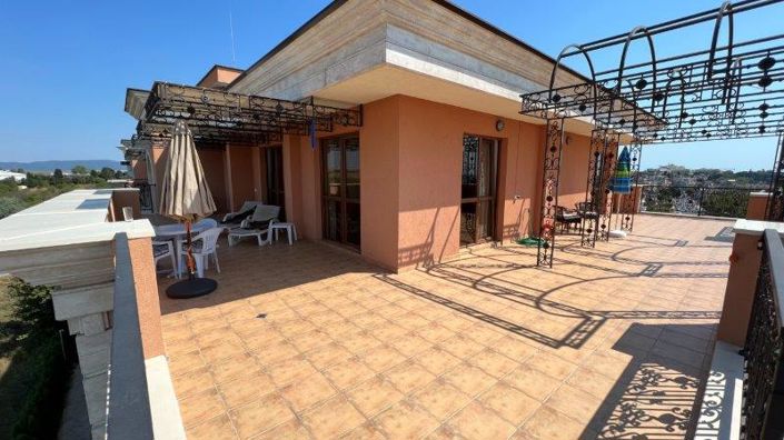 Image No.2-Appartement de 3 chambres à vendre à Burgas