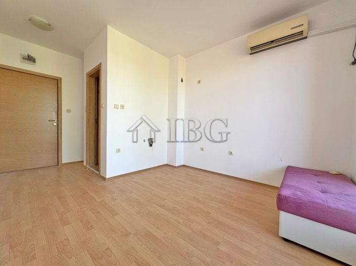 Image No.6-Apartment for sale