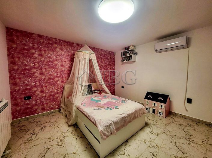 Image No.18-Maison de 4 chambres à vendre à Burgas