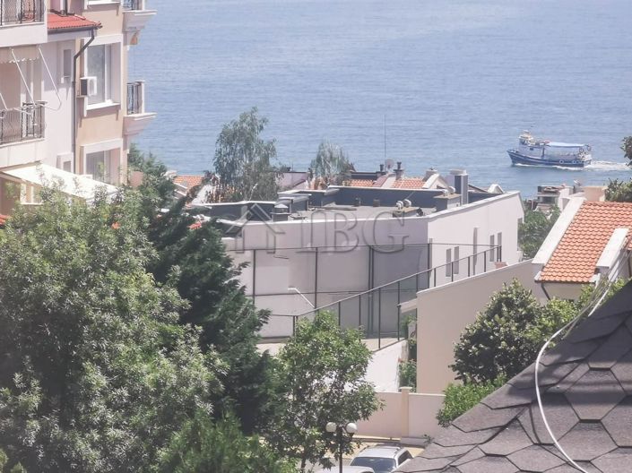 Image No.2-Appartement de 2 chambres à vendre à Burgas