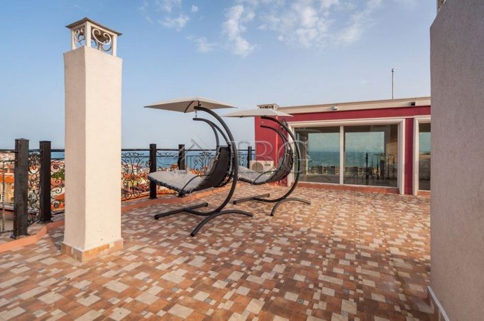 Image No.3-13 Bed Hotel for sale