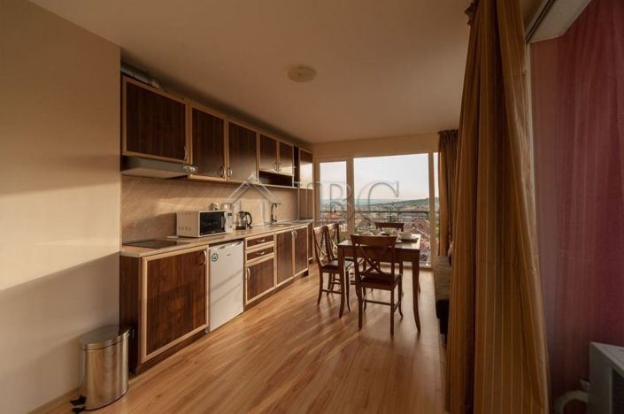 Image No.6-13 Bed Hotel for sale