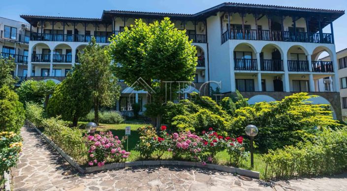 Image No.2-Appartement de 3 chambres à vendre à Burgas