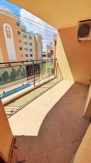 Image No.2-Appartement de 2 chambres à vendre à Burgas